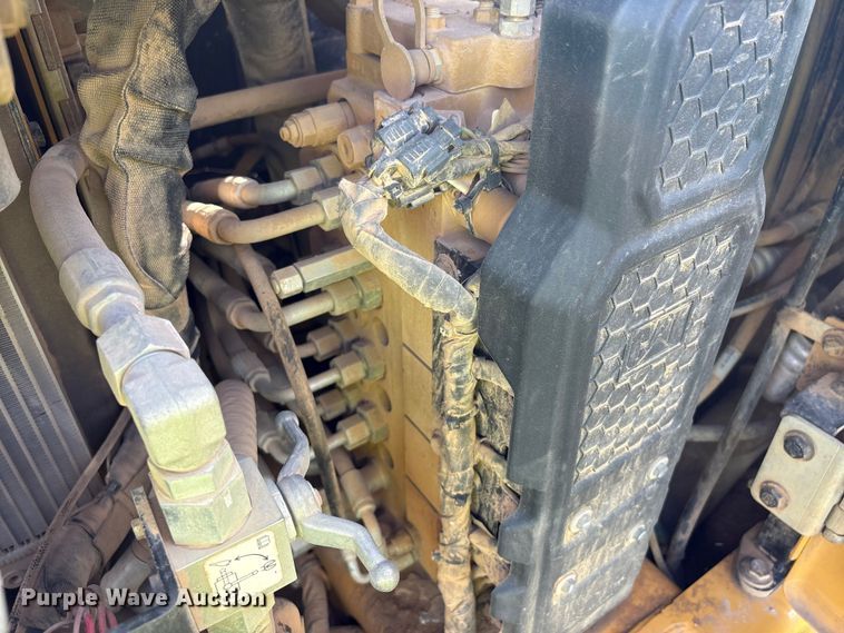 image for item EA7098 2021 Caterpillar 306 CR mini excavator