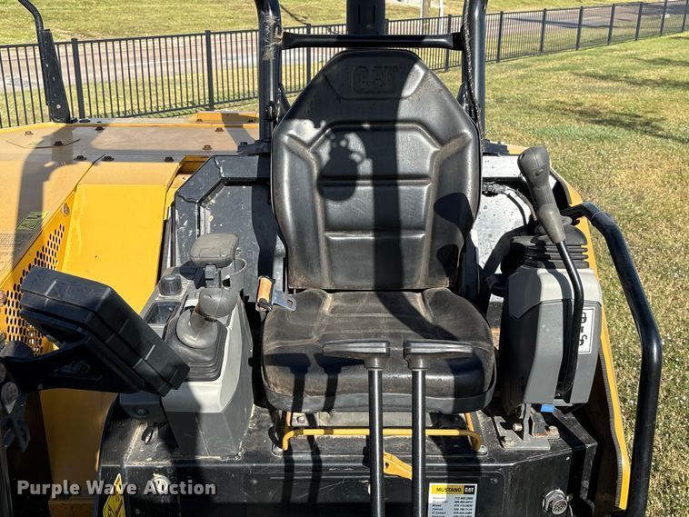 image for item EA7098 2021 Caterpillar 306 CR mini excavator