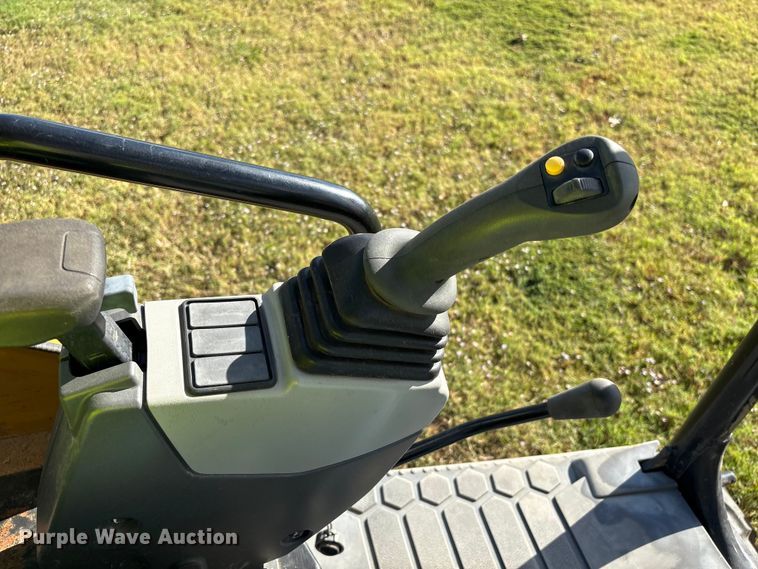 image for item EA7098 2021 Caterpillar 306 CR mini excavator