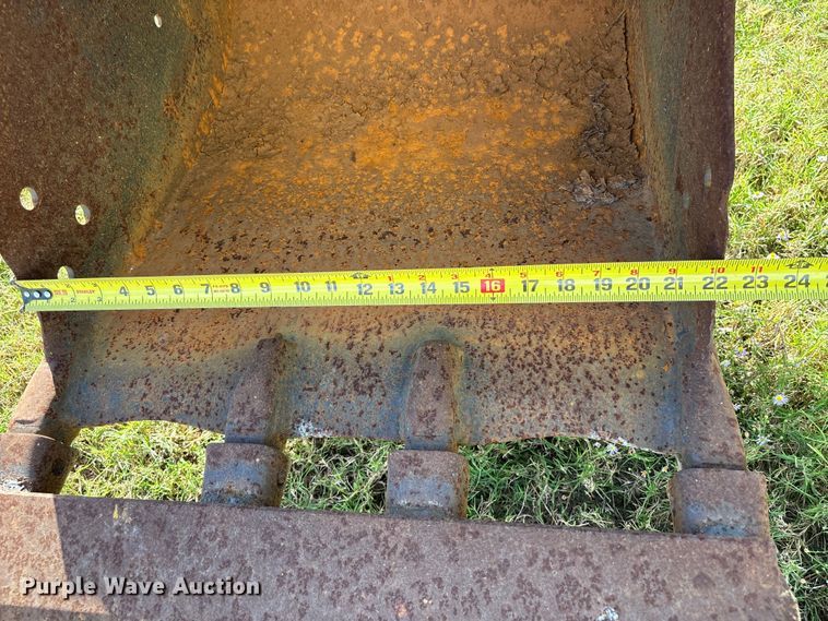 image for item EA7098 2021 Caterpillar 306 CR mini excavator