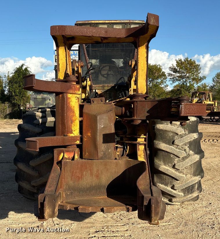 image for item EA7099 Hydro-Ax 411EX feller buncher