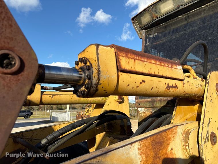image for item EA7099 Hydro-Ax 411EX feller buncher