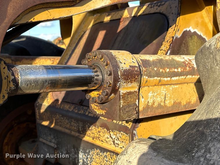 image for item EA7099 Hydro-Ax 411EX feller buncher