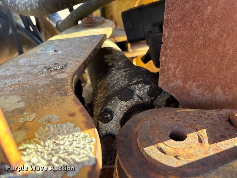 image for item EA7099 Hydro-Ax 411EX feller buncher