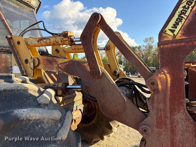 image for item EA7099 Hydro-Ax 411EX feller buncher