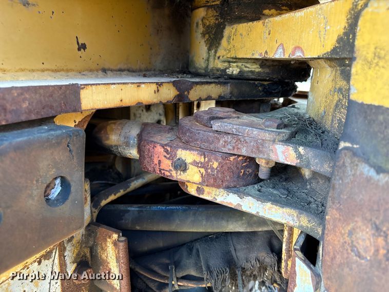 image for item EA7099 Hydro-Ax 411EX feller buncher