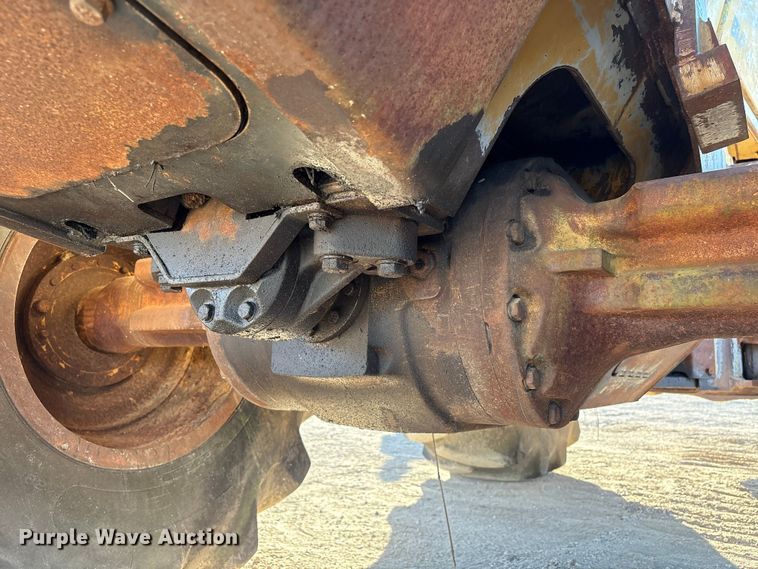 image for item EA7099 Hydro-Ax 411EX feller buncher