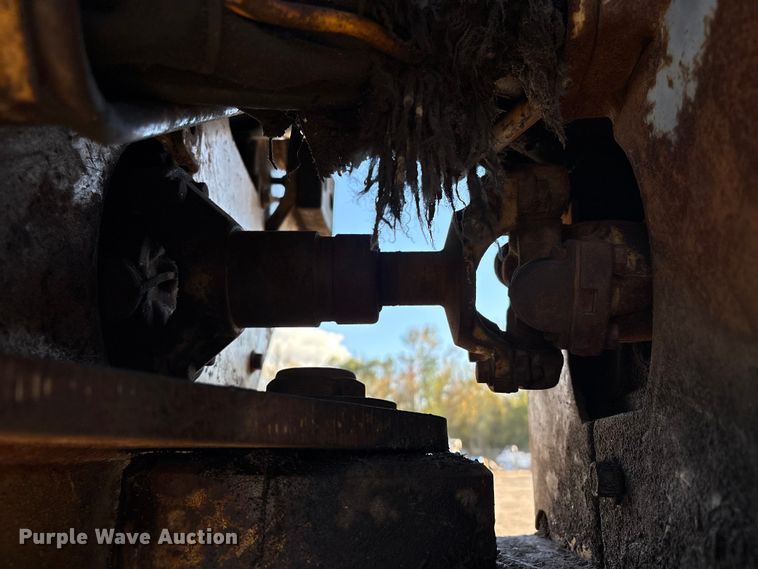 image for item EA7099 Hydro-Ax 411EX feller buncher