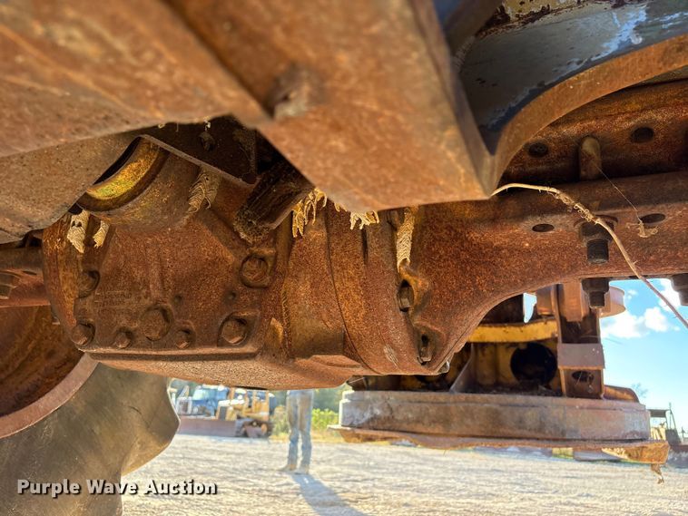 image for item EA7099 Hydro-Ax 411EX feller buncher