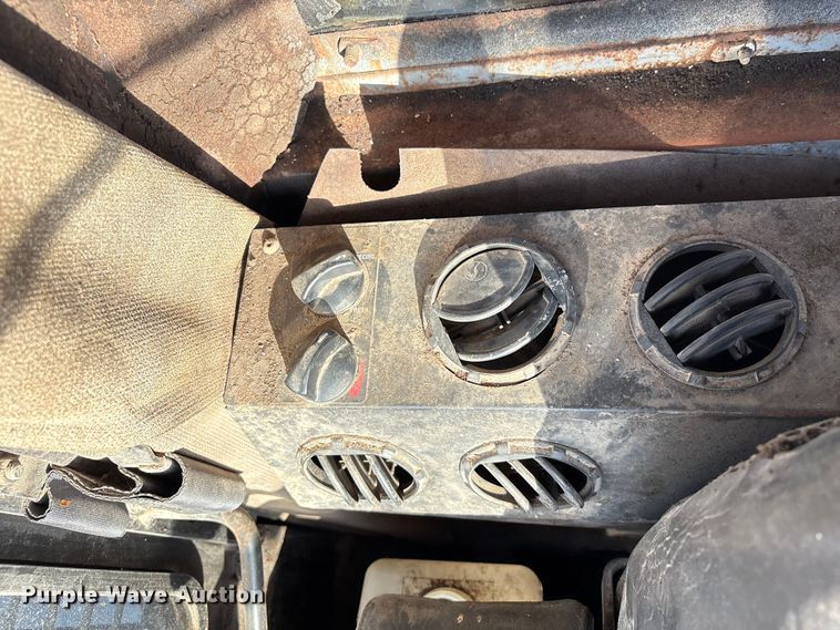 image for item EA7099 Hydro-Ax 411EX feller buncher