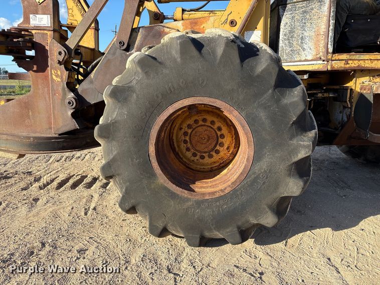 image for item EA7099 Hydro-Ax 411EX feller buncher