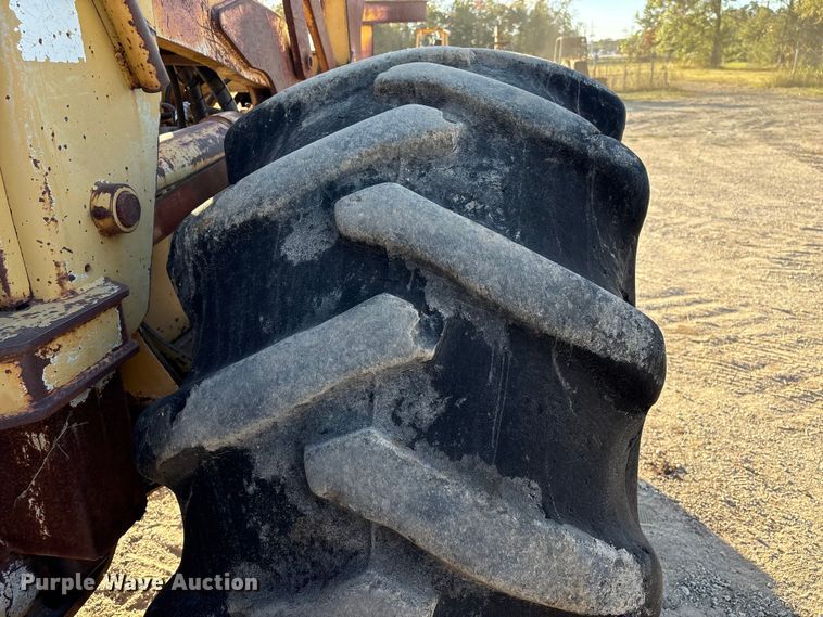 image for item EA7099 Hydro-Ax 411EX feller buncher