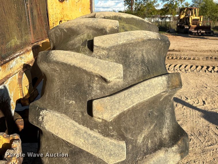 image for item EA7099 Hydro-Ax 411EX feller buncher