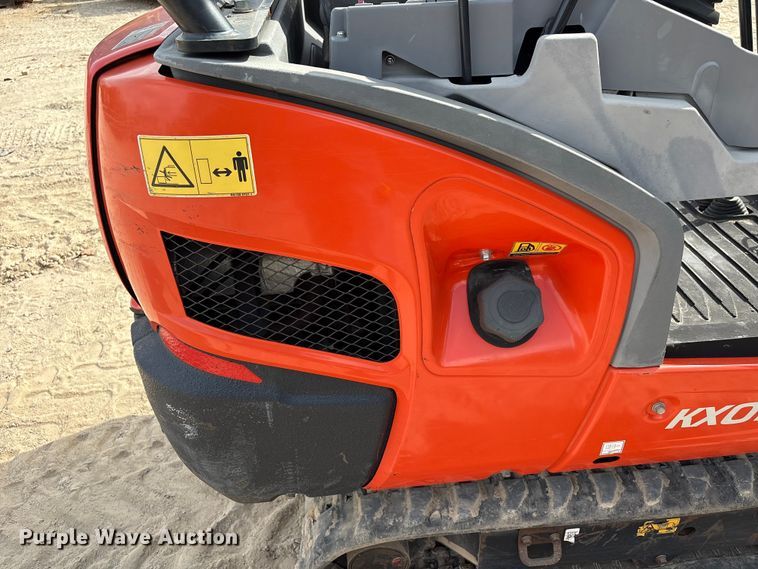 image for item EA7100 2020 Kubota KX018-4 mini excavator