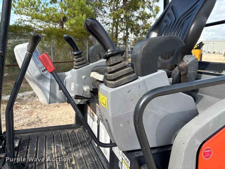 image for item EA7100 2020 Kubota KX018-4 mini excavator