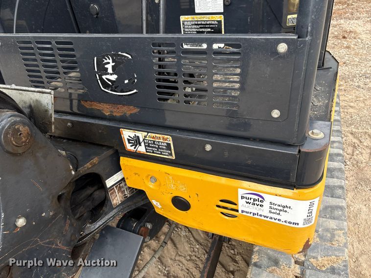 image for item EA7101 2018 John Deere 26G mini excavator