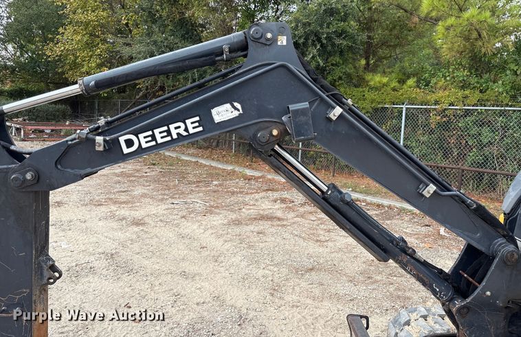 image for item EA7101 2018 John Deere 26G mini excavator