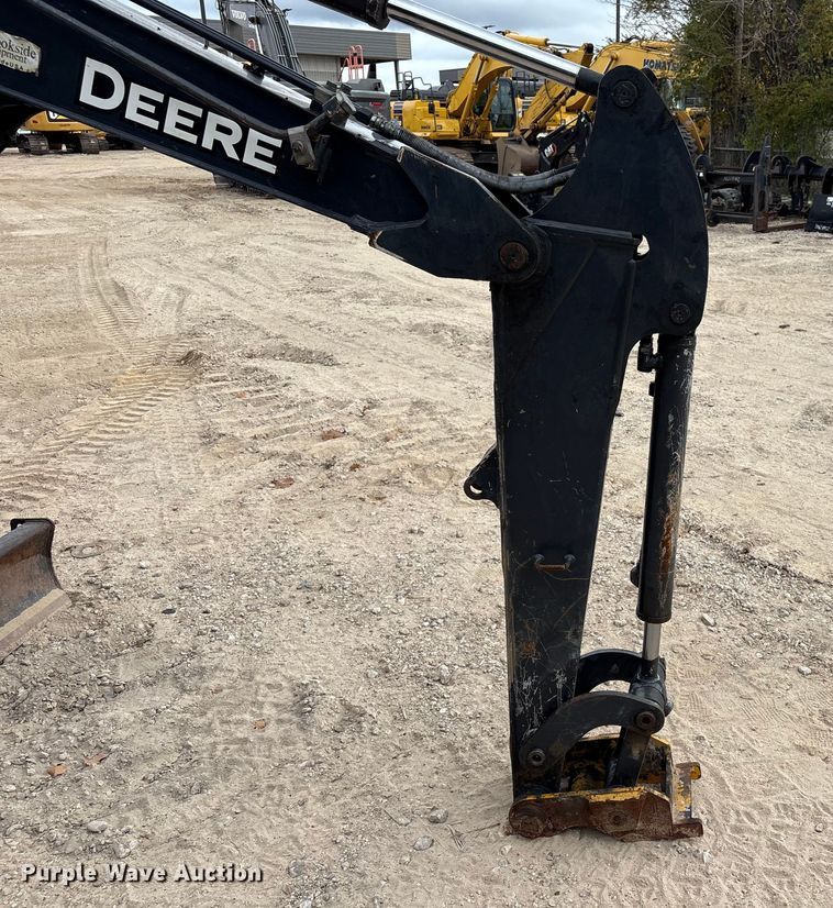 image for item EA7101 2018 John Deere 26G mini excavator