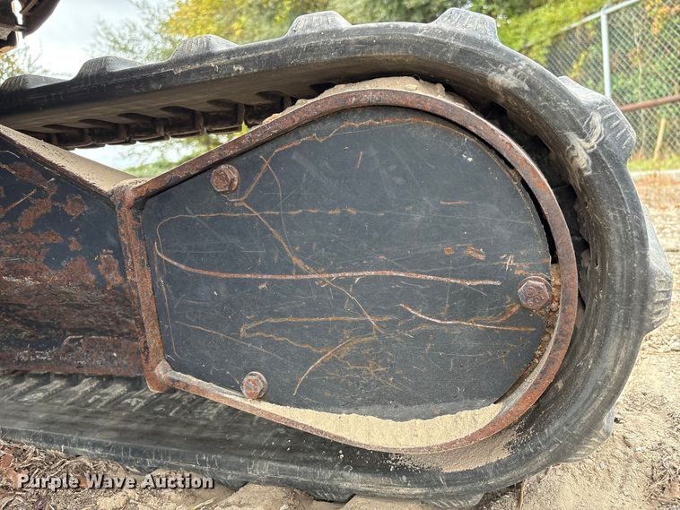 image for item EA7101 2018 John Deere 26G mini excavator