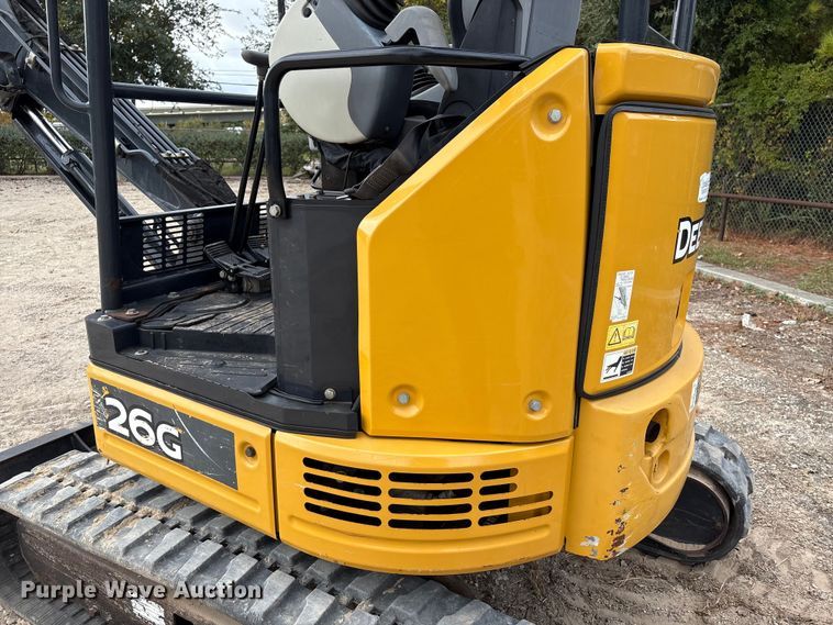 image for item EA7101 2018 John Deere 26G mini excavator