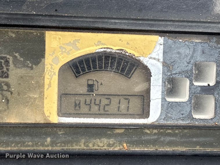 image for item EA7101 2018 John Deere 26G mini excavator