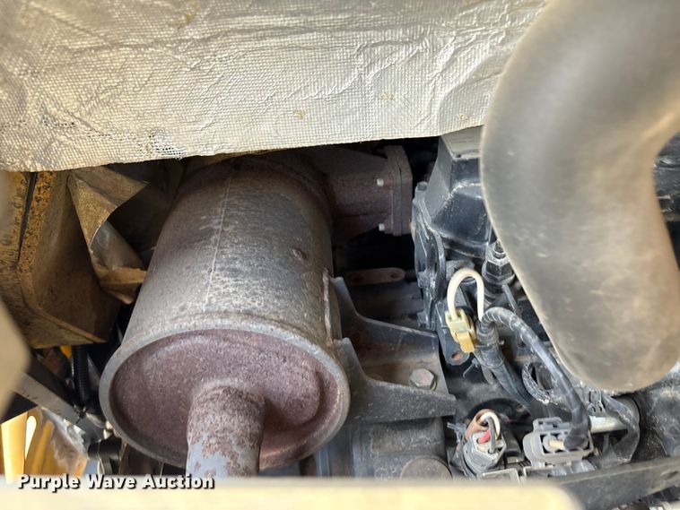 image for item EA7101 2018 John Deere 26G mini excavator