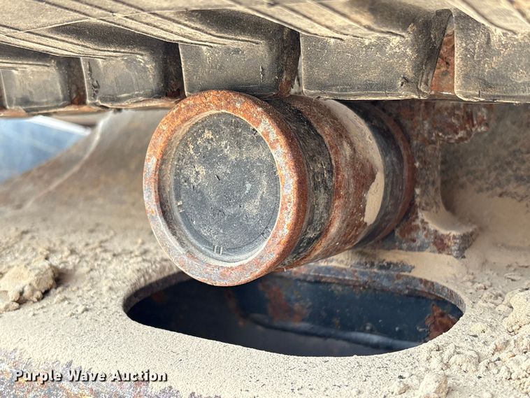 image for item EA7101 2018 John Deere 26G mini excavator