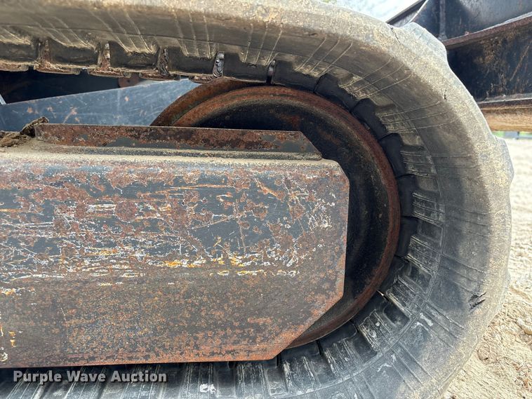 image for item EA7101 2018 John Deere 26G mini excavator