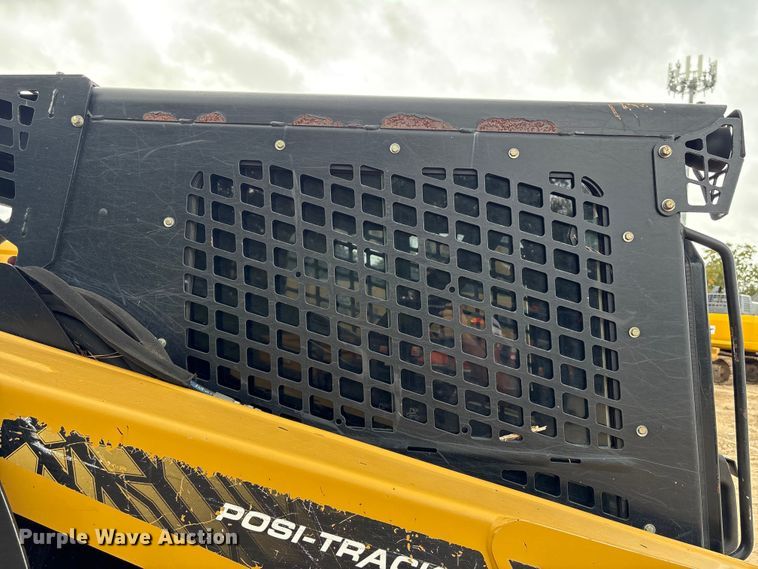 image for item EA7102 2018 ASV RT120F tracked skid steer loader