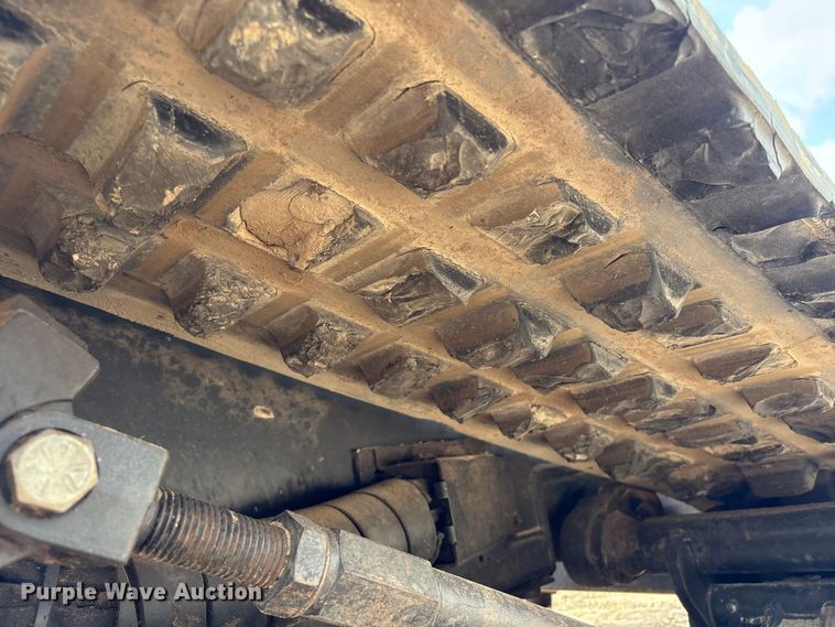 image for item EA7102 2018 ASV RT120F tracked skid steer loader