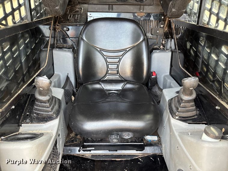 image for item EA7102 2018 ASV RT120F tracked skid steer loader