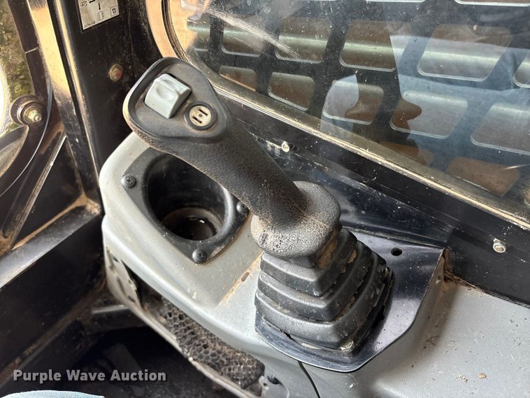 image for item EA7102 2018 ASV RT120F tracked skid steer loader