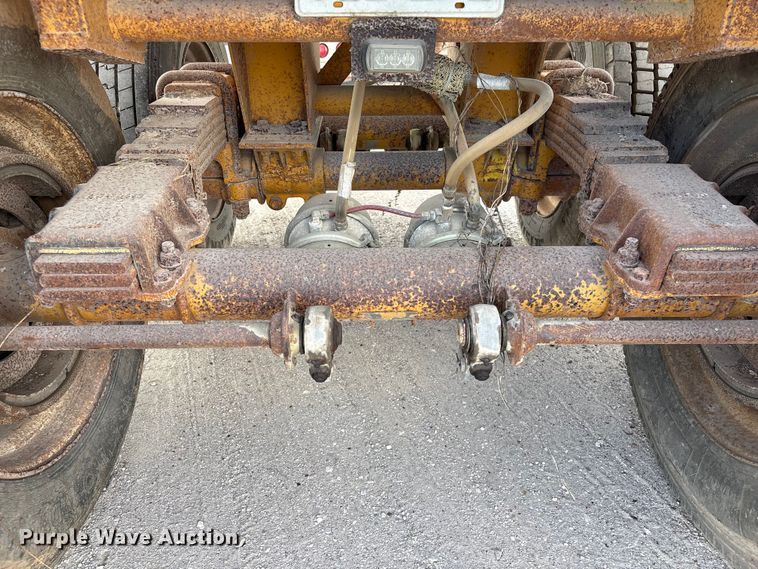 image for item EA7107 1991 Lufkin TD-25 end dump trailer