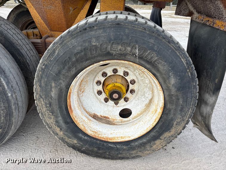 image for item EA7107 1991 Lufkin TD-25 end dump trailer