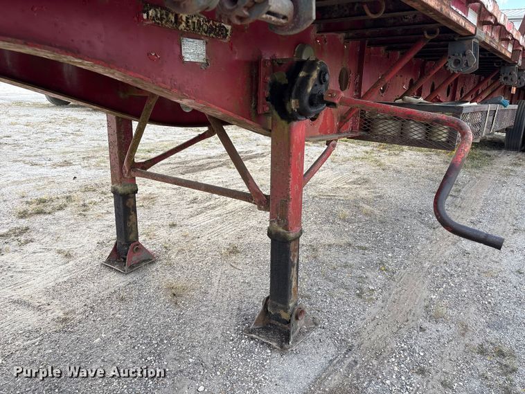 image for item EA7108 1996 Transcraft TL2000 S2 flatbed trailer