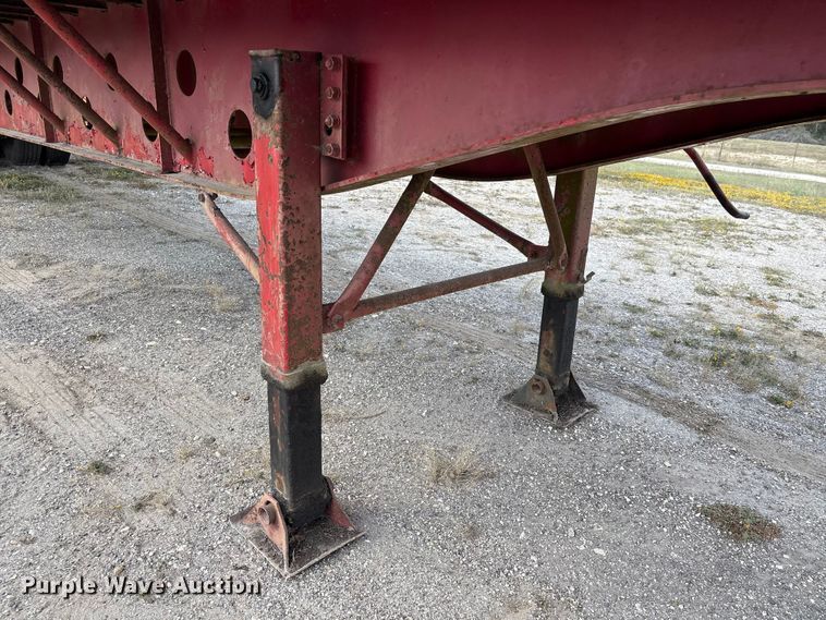 image for item EA7108 1996 Transcraft TL2000 S2 flatbed trailer