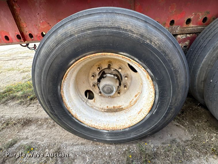 image for item EA7108 1996 Transcraft TL2000 S2 flatbed trailer