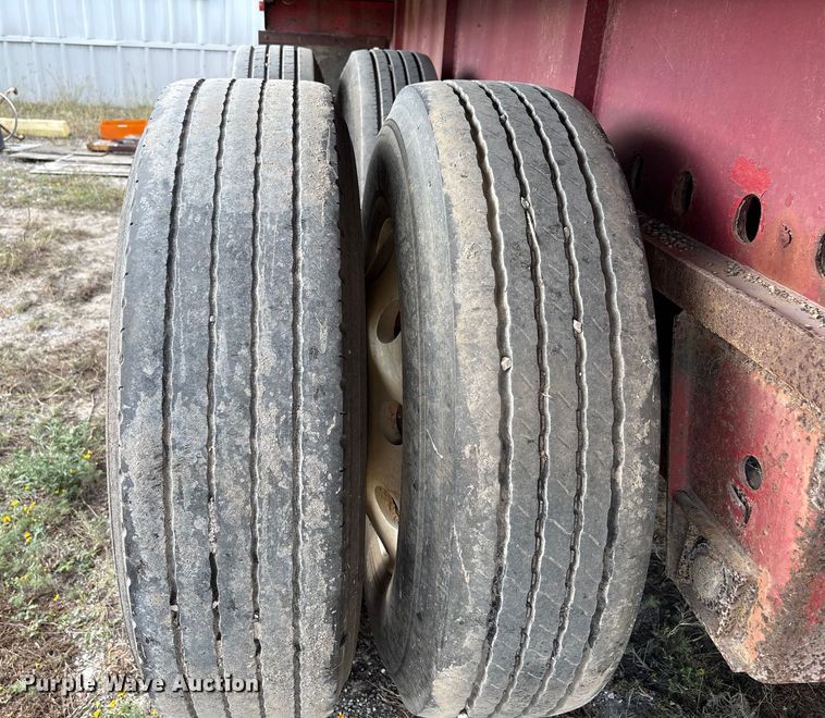 image for item EA7108 1996 Transcraft TL2000 S2 flatbed trailer