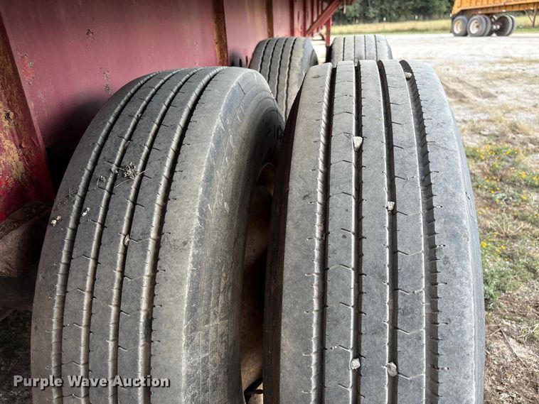 image for item EA7108 1996 Transcraft TL2000 S2 flatbed trailer