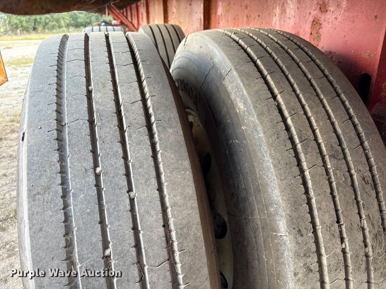 image for item EA7108 1996 Transcraft TL2000 S2 flatbed trailer