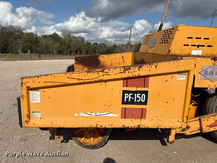 image for item EA7109 1997 Blaw-Knox PF-150 paver