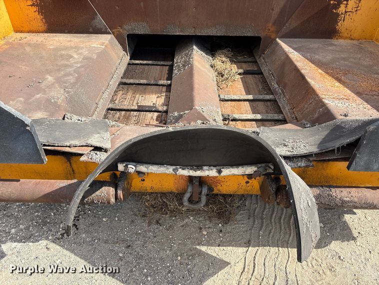 image for item EA7109 1997 Blaw-Knox PF-150 paver