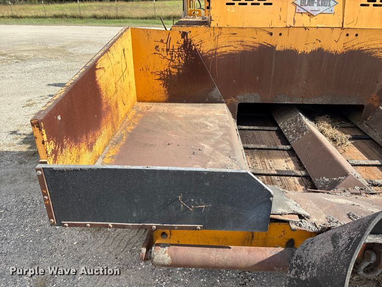image for item EA7109 1997 Blaw-Knox PF-150 paver