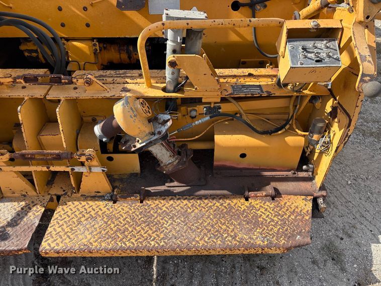 image for item EA7109 1997 Blaw-Knox PF-150 paver