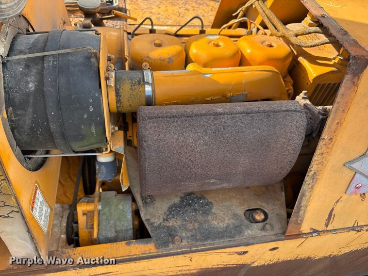 image for item EA7109 1997 Blaw-Knox PF-150 paver