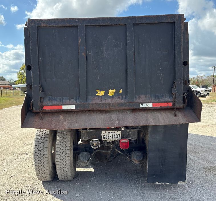 image for item EA7110 1992 White GMC WG Series dump truck