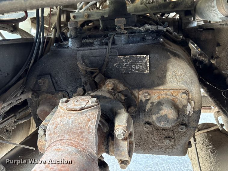 image for item EA7110 1992 White GMC WG Series dump truck