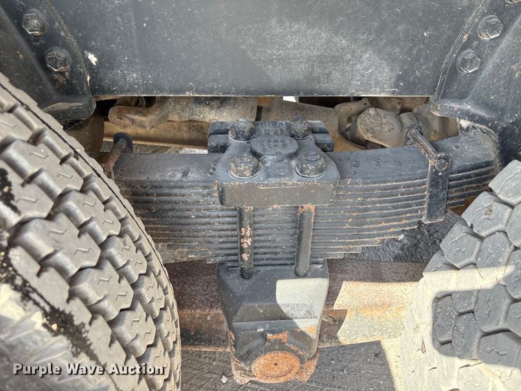 image for item EA7110 1992 White GMC WG Series dump truck