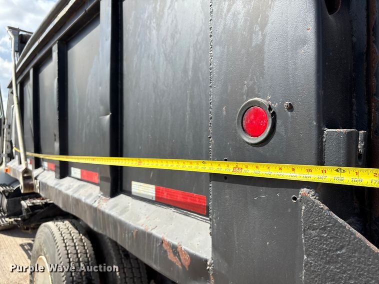 image for item EA7110 1992 White GMC WG Series dump truck