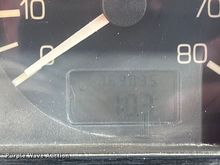 image for item EA7110 1992 White GMC WG Series dump truck